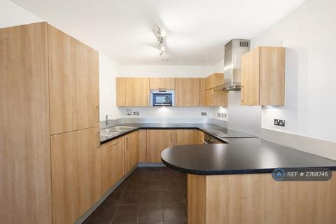 2 bedroom flat to rent, Mapleton Road, London, SW18