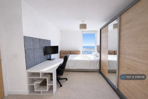 2 bedroom flat to rent, Mapleton Road, London, SW18