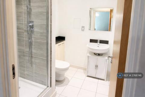 2 bedroom flat to rent, Mapleton Road, London, SW18