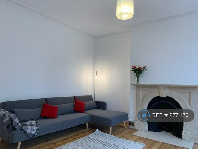 Lounge 1