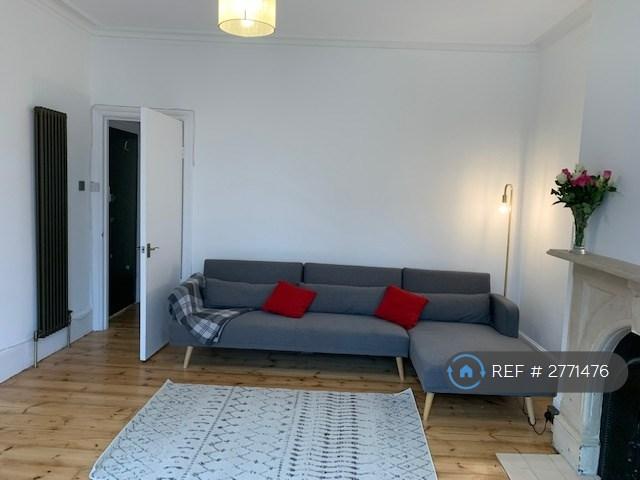 Lounge 2