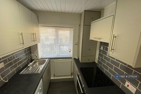 1 bedroom flat to rent, Oak Street, Colne, BB8