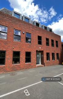 2 bedroom flat to rent, Rosebery Lodge, Epsom, KT18
