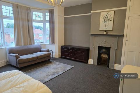 undefined, Kingsthorpe Grove, Northampon, NN2