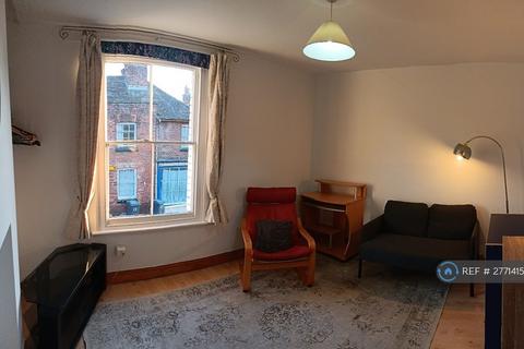 2 bedroom flat to rent, Dover Street, Canterbury, CT1