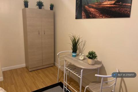 undefined, Norfolk Avenue, London, N13