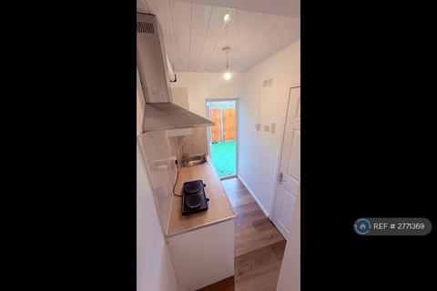 undefined, The Crescent, Harlington, Hayes, UB3