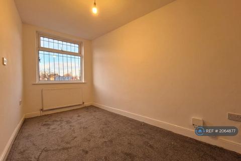 3 bedroom end of terrace house to rent, Brailsford Road, Manchester, M14