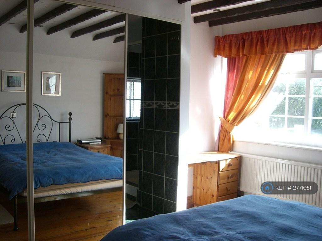 En Suite Bedroom
