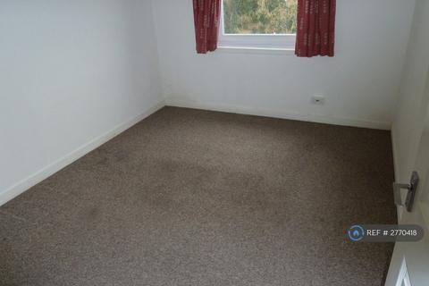 1 bedroom flat to rent, St. Leonards Court, Kinghorn, Burntisland, KY3
