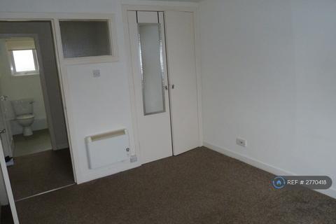 1 bedroom flat to rent, St. Leonards Court, Kinghorn, Burntisland, KY3
