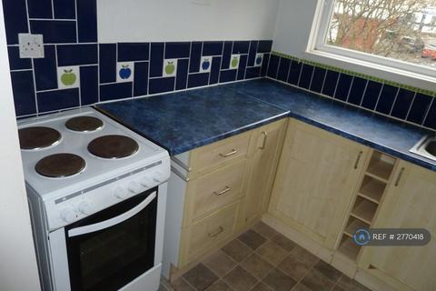 1 bedroom flat to rent, St. Leonards Court, Kinghorn, Burntisland, KY3