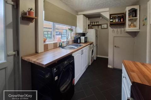 3 bedroom terraced house for sale, Highfield Avenue, Dove Holes, Buxton