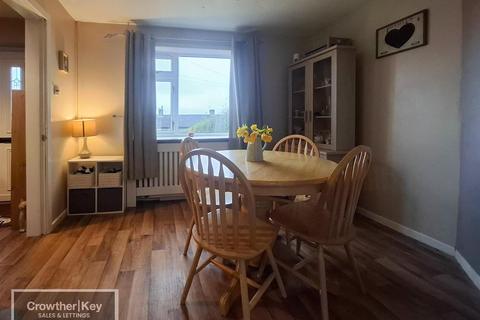 3 bedroom terraced house for sale, Highfield Avenue, Dove Holes, Buxton