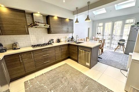 4 bedroom house to rent, Chestnut Avenue, Forest Gate