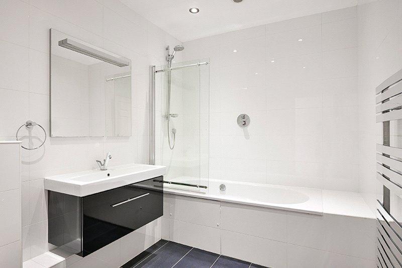Bedroom Two En Suite