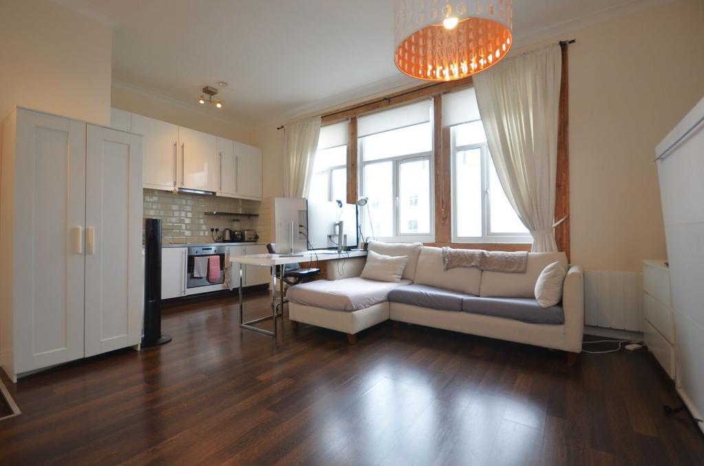Apartment in London - More