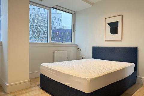 Studio to rent, Olympic Way