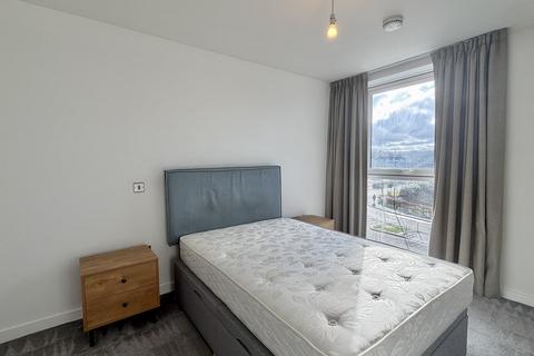 1 bedroom flat to rent, South Side Three Road