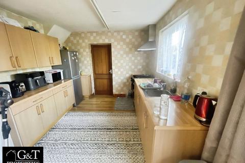 undefined, Buckingham Grove, Kingswinford