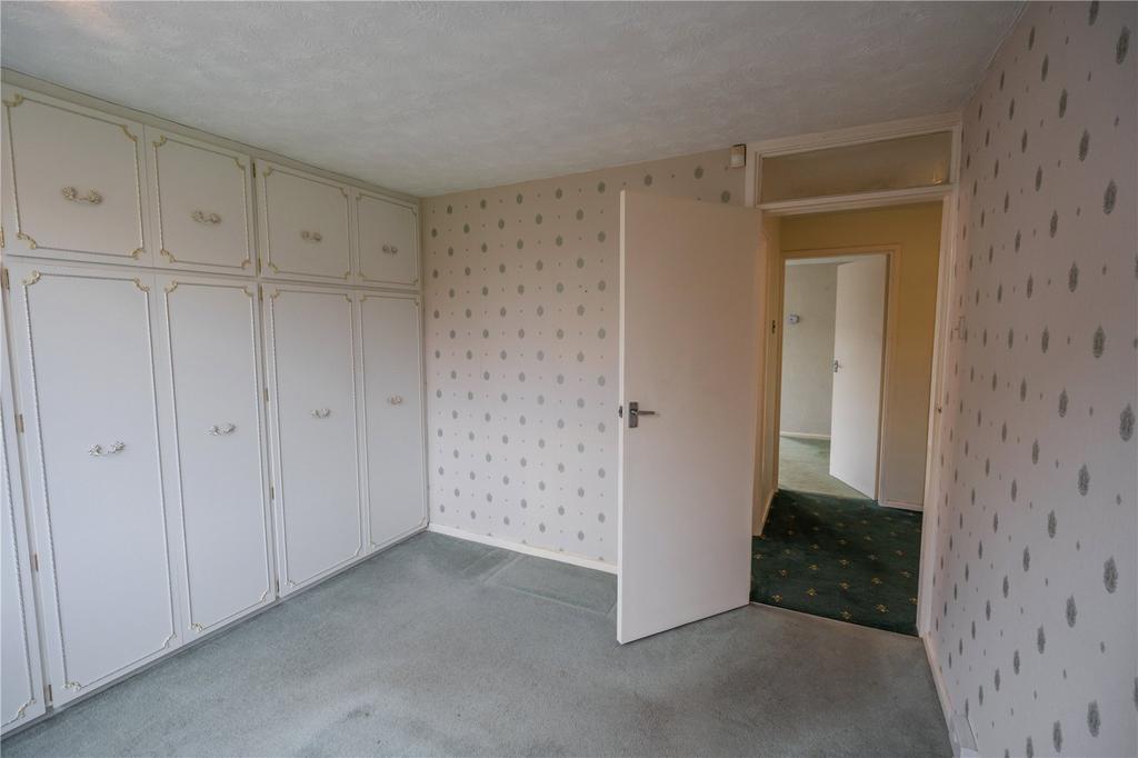 Bedroom 2 (2)