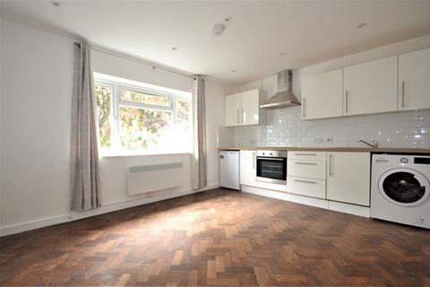 2 bedroom maisonette to rent, Dorcas Court, Old London Road, St Albans