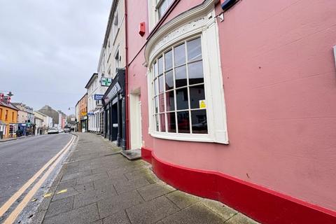 Retail property (high street) to rent, 29-29A Main St Pembroke SA71 4JS
