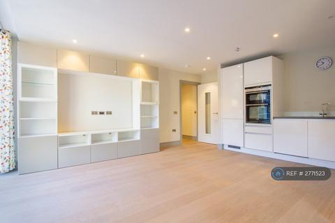 2 bedroom flat to rent, Ivory House, London, SW11
