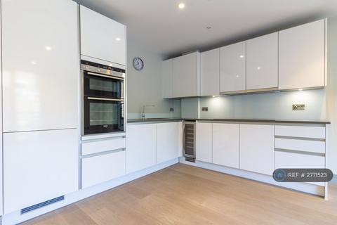 2 bedroom flat to rent, Ivory House, London, SW11