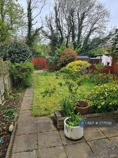 2 bedroom terraced house to rent, Park Mead, Harlow, CM20