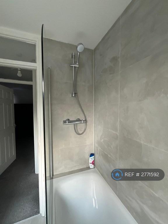 Upstairs Bathroom