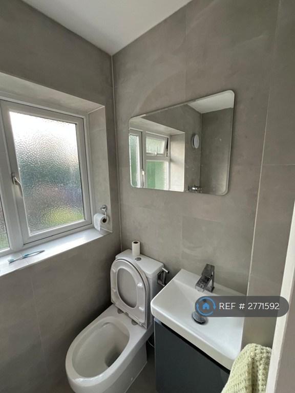 Upstairs Bathroom