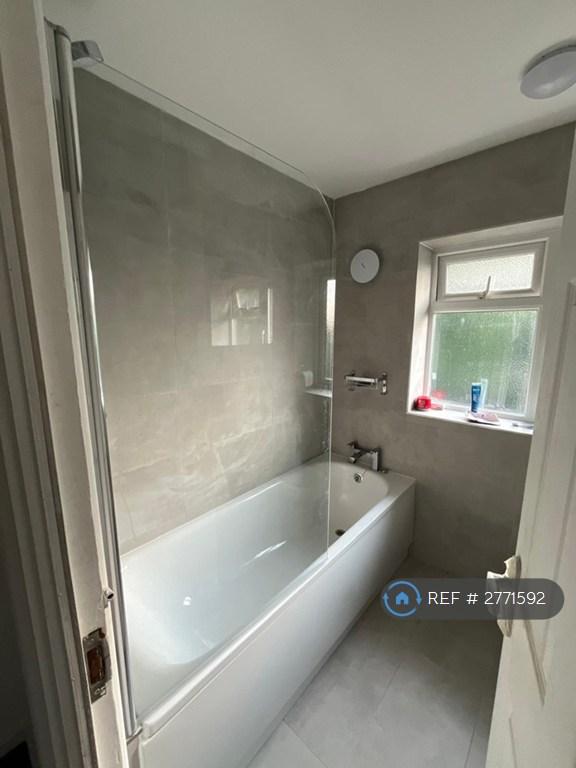 Upstairs Bathroom
