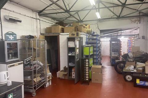 Warehouse to rent, 216 Sydenham Rd Croydon CR0 2EB