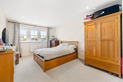 2 bedroom apartment for sale, Fir Tree Road, Banstead SM7