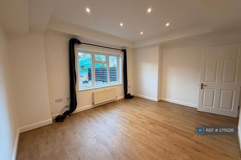 2 bedroom flat to rent, Brighton Road, Purley, CR8