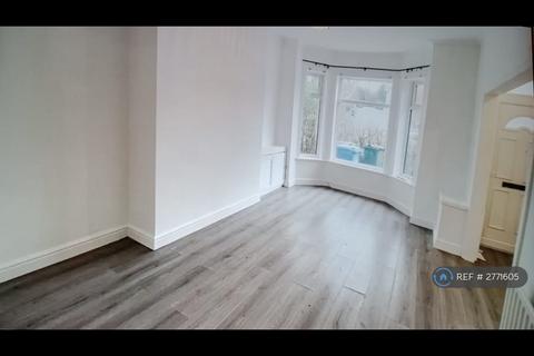 2 bedroom terraced house to rent, Old Road, Manchester, M9