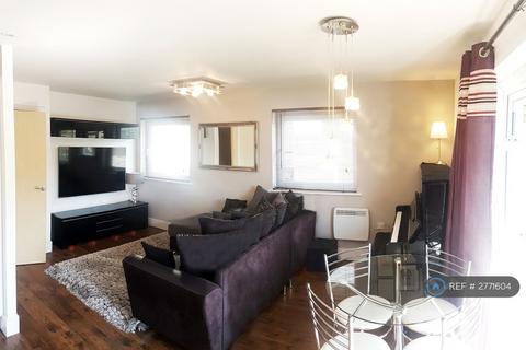 2 bedroom flat to rent, Wraysbury Drive, West Drayton, UB7