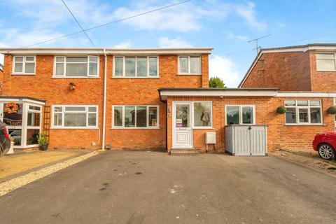 3 bedroom semi-detached house for sale, Bracken Grove, Bromsgrove, B61