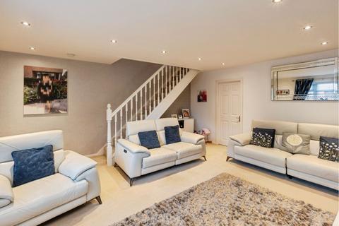 undefined, Farmside Close, Warrington, WA5