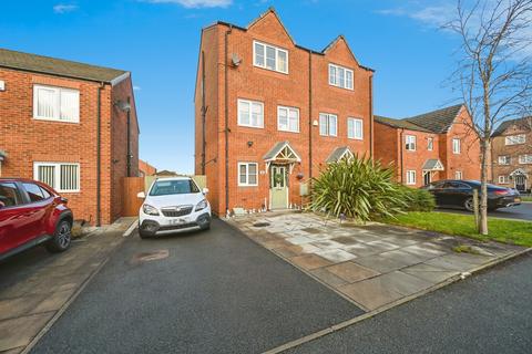 4 bedroom semi-detached house for sale, Newlove Avenue, St. Helens, WA10