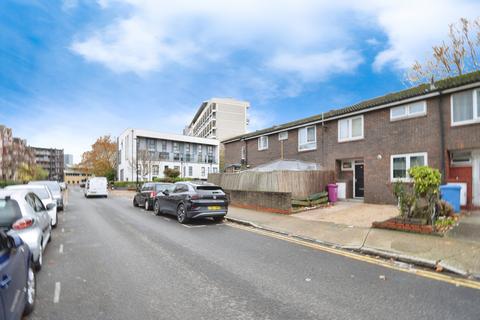 1 bedroom apartment for sale, Wallwood Street, London, E14