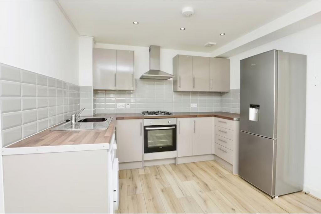 Lounge / Kitchen