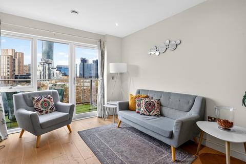 8 River Barge Close, London, E14