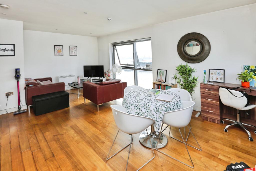 Apartment in Liverpool - View 2