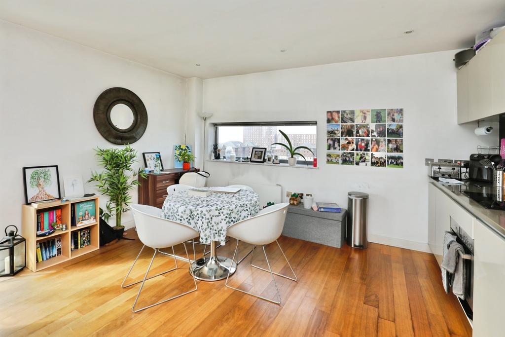 Apartment in Liverpool - View 5