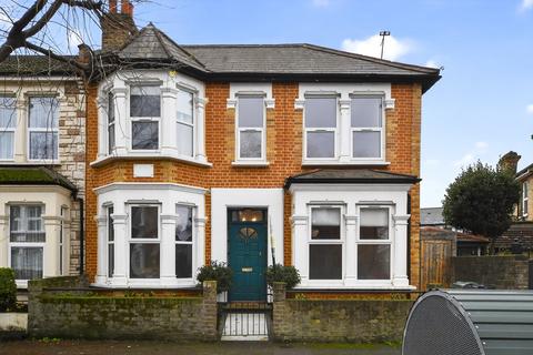 undefined, Cavendish Drive, London, E11