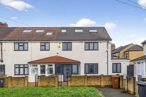undefined, Arundel Close, London, E15