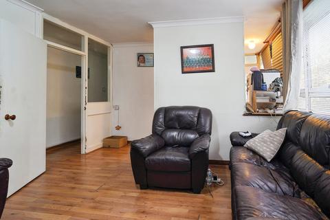2 bedroom flat for sale, Avondale Square, Old Kent Road, SE1