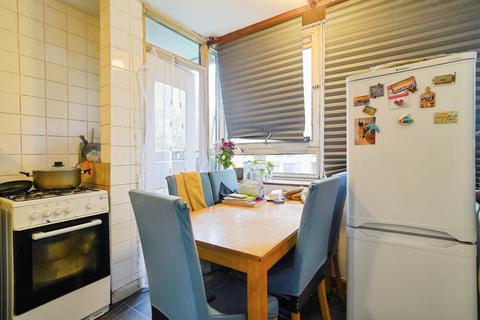 2 bedroom flat for sale, Avondale Square, Old Kent Road, SE1